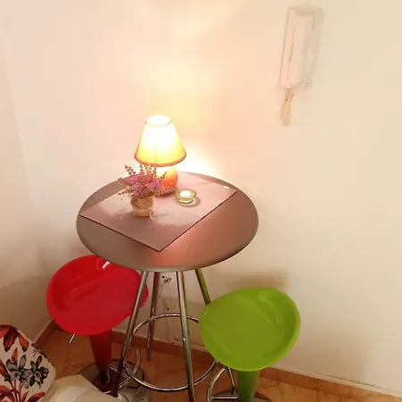 Central Studio Apartment Agatha-3