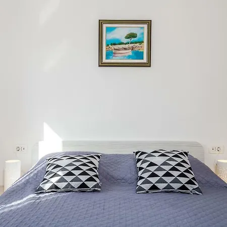 Apartment Jakov-2