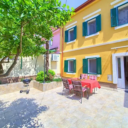 Little Villa Tony- Center 40M Beach Crikvenica-2