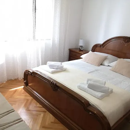 Two Bedroom Apartment Biser-3