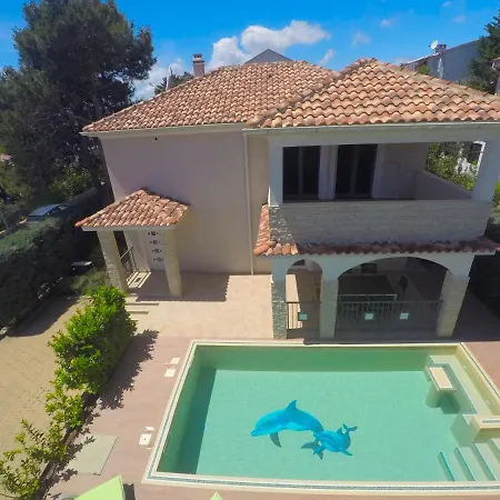 Villa Krk-4 Bedrooms, 4 Bathrooms With Heated Pool And Jacuzzi, 150M From The Sea-2