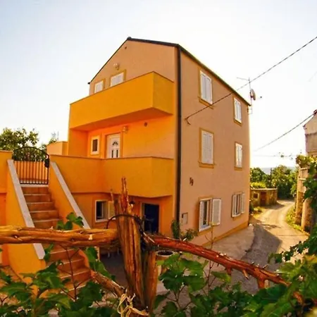 Apartment Djego, Zbicina-2