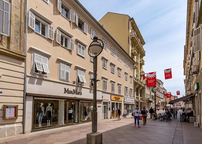 Srnec Apartments - Korzo Rijeka