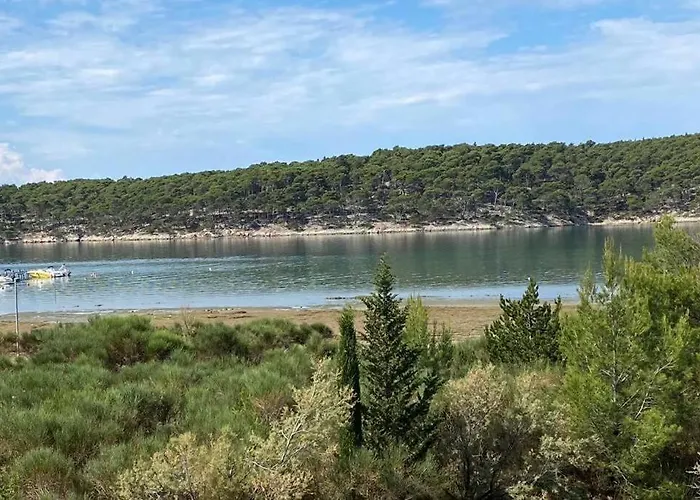 Rab Town Pet friendly Vacation Rentals