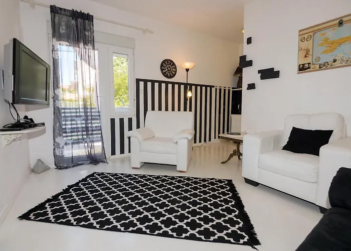 Apartment Eneja Rab Town