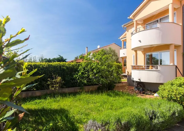 Apartments Bella Vista Krk Town