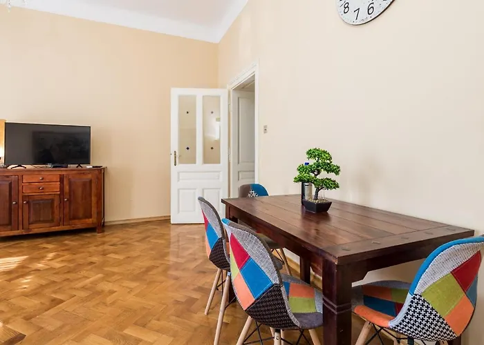 Beautiful apartment in Opatija with 1 Bedrooms&WiFi