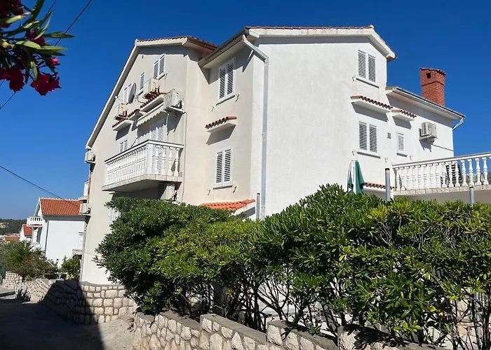Apartments Vuksan Rab Town