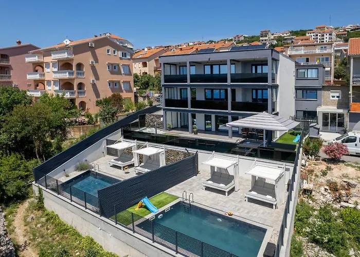 Villa Twins Crikvenica con Piscina