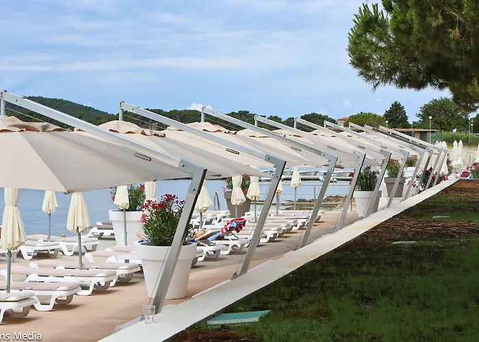 Rijeka Hotels near Pula Airport (PUY)