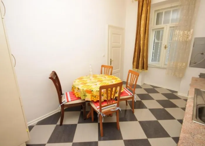Apartments With A Parking Space Opatija - 3436 acceptant les animaux