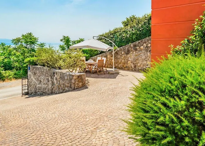 Apartment In Opatija With Terrace, Air Conditioning, Wi-Fi, Washing Machine admite animales