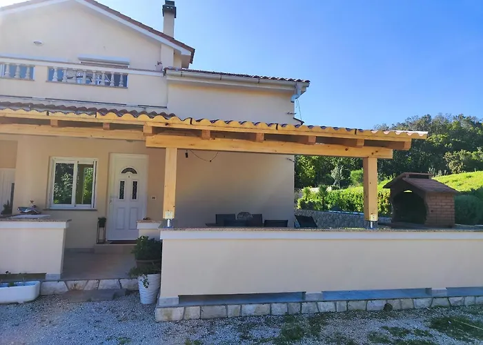 Apartmani "Sandro" Gonar Rab Town