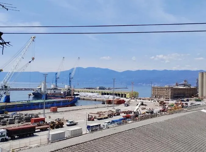Pet friendly Apartman Zabica Apartment Rijeka