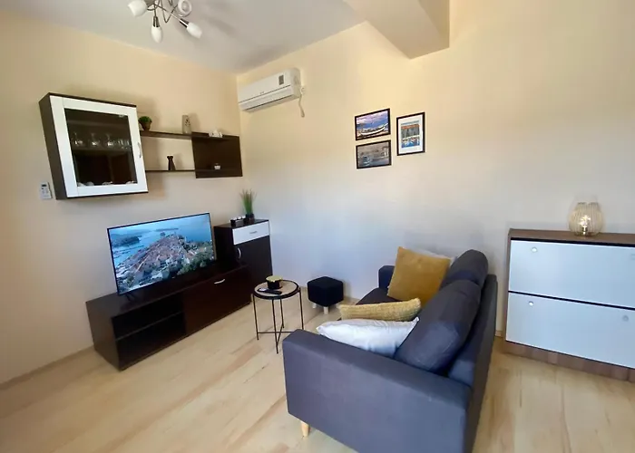 Pet friendly Apartmani Franciska Rab Town