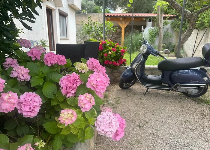 Boutique Apartments Jessica Krk Town