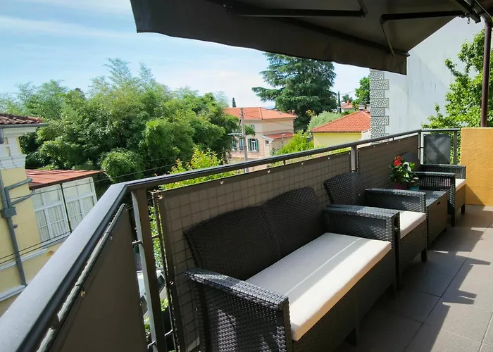 Urban Villa Apartment Opatija acceptant les animaux
