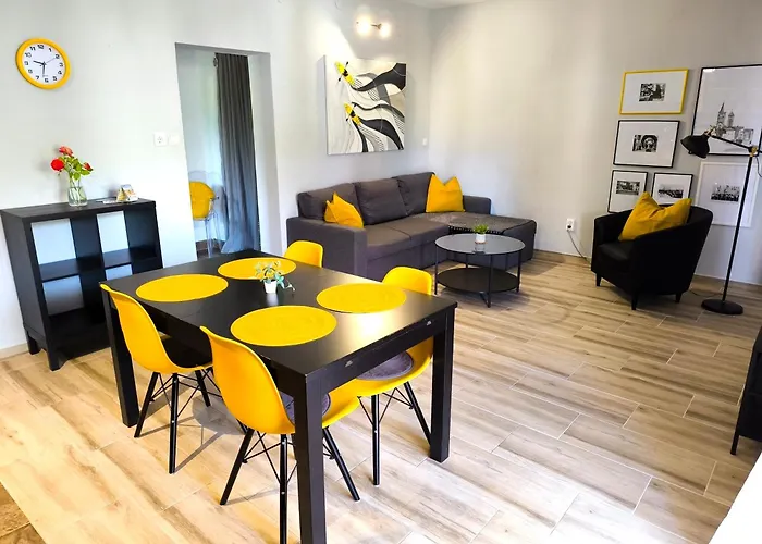 House Kapetanovic Hotel Palit
