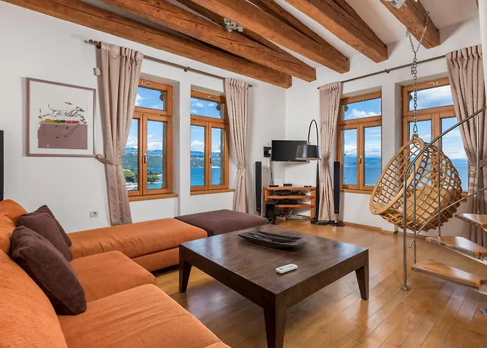 Paradise View Deluxe Apartment Abbazia che accetta animali