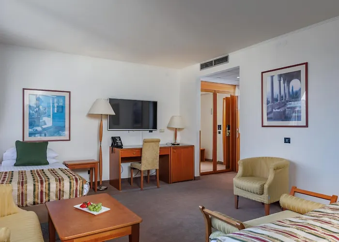 Rijeka Hotels With Jacuzzi in Room