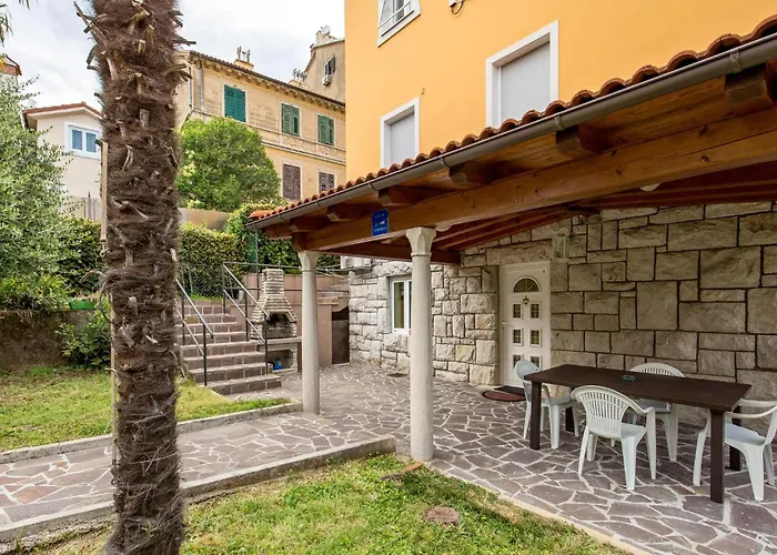 1 Bedroom Stunning Apartment In Opatija