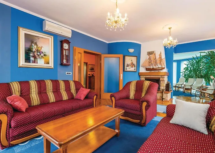 Lovely Home In Opatija With Sauna acceptant les animaux