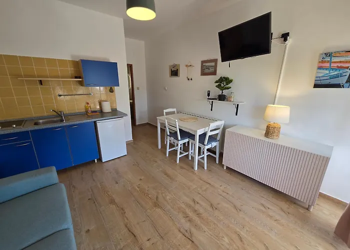 Apartments Leticia Baška