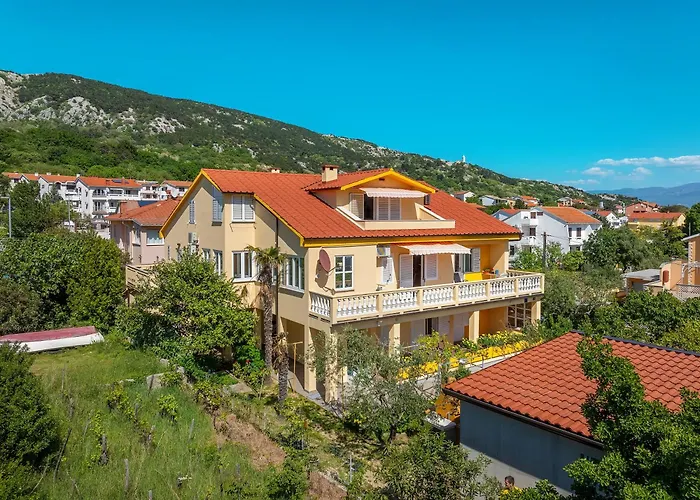 Apartments Jagoda In A Quiet Area Baška