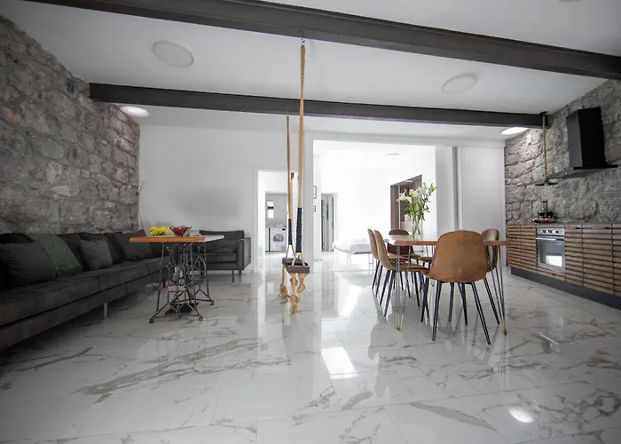 Artspace Location-Opatija-3 Bedroom House With Rooftop Garden By Beach