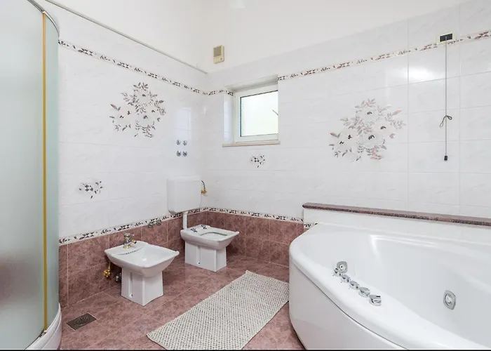 Cozy Home In Matulji With Sauna Opatija admite animales
