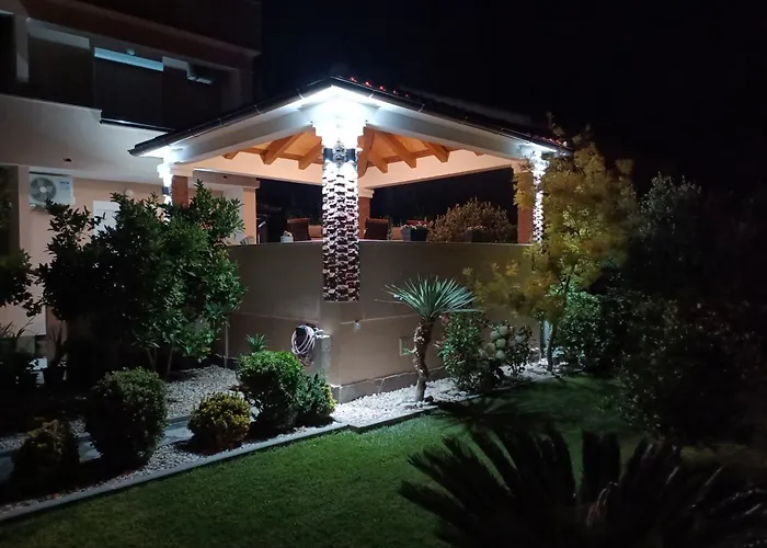 Apartments Luka Rab Town