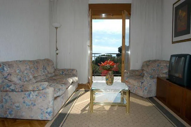 Pet friendly Apartments Andrea Opatija
