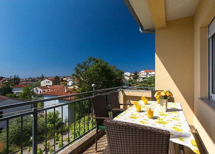 Apartments Andrea V Krk Town