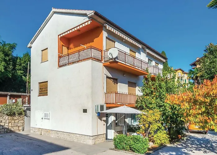 Awesome Apartment In Opatija admite animales