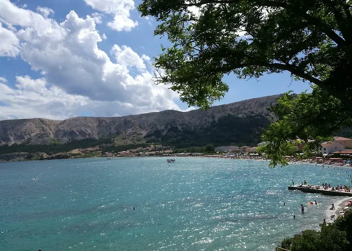 Apartment And Room Bonefacic Baška