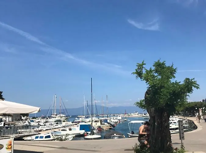 Apartments Papalinna 2 By Moro Krk Town