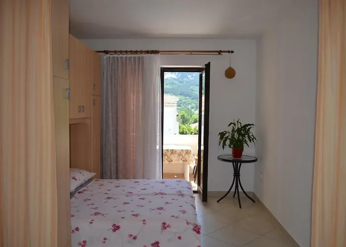 Apartments & Rooms Dordic Jurandvor