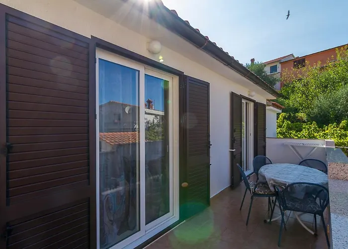 Pet friendly Apartment Tariba Supetarska Draga